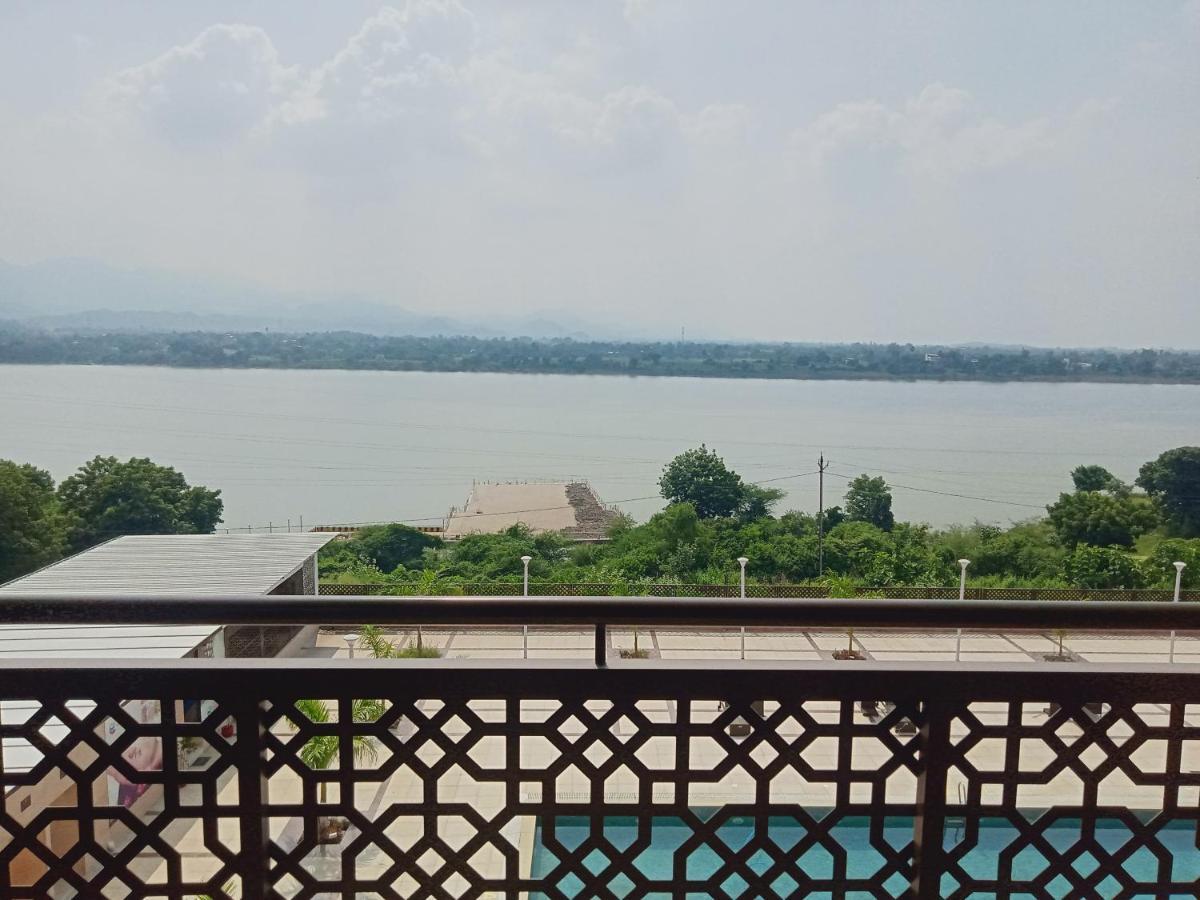 Ramada Encore By Wyndham Statue Of Unity Kevadia Buitenkant foto